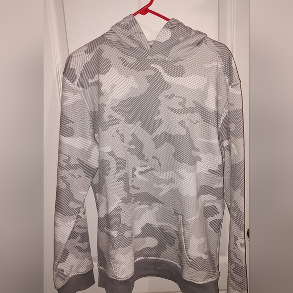 Xersion Other - Grey White Xersion Hoodie Fleece lined XXL Sz 22H Camo Men Boys